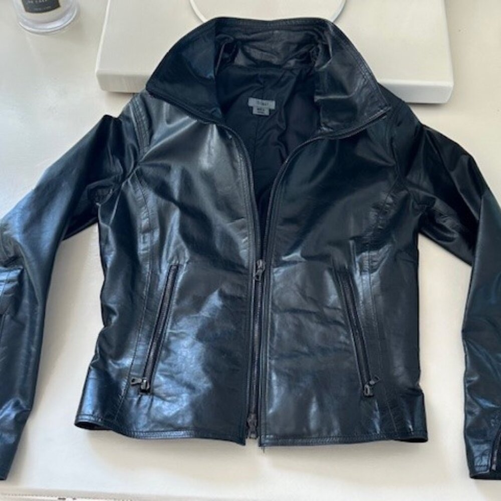 MO851 Black Leather Jacket